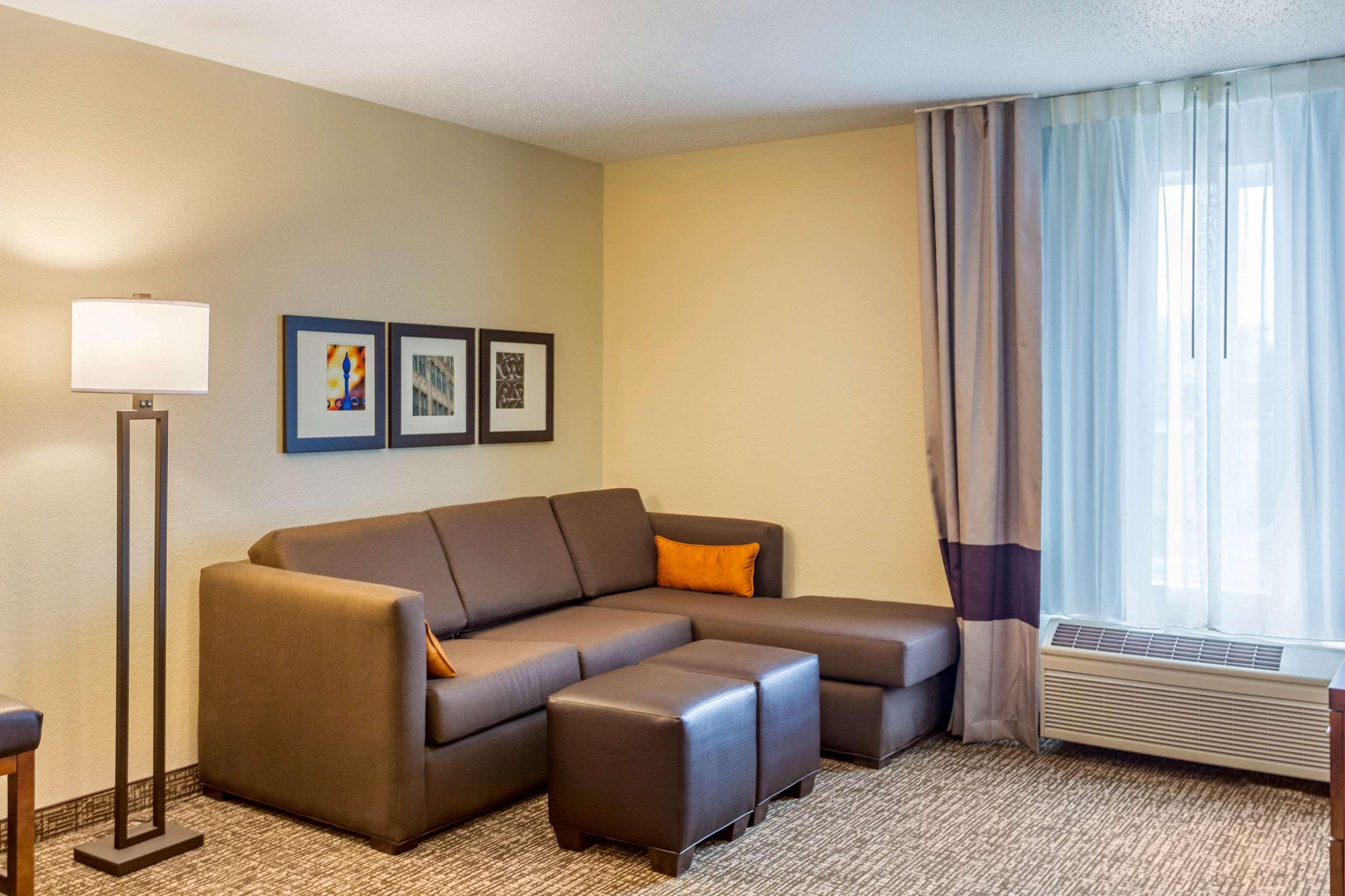 Comfort Inn Dekalb - Adjacent The University Exteriér fotografie